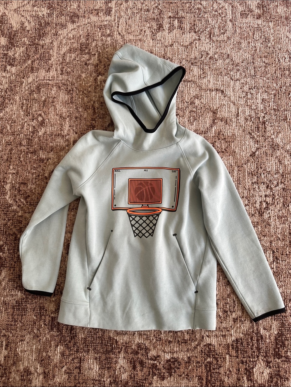 Old Navy kids boys size small 6-7 Light Gray Hoodie with Basketball Graphic